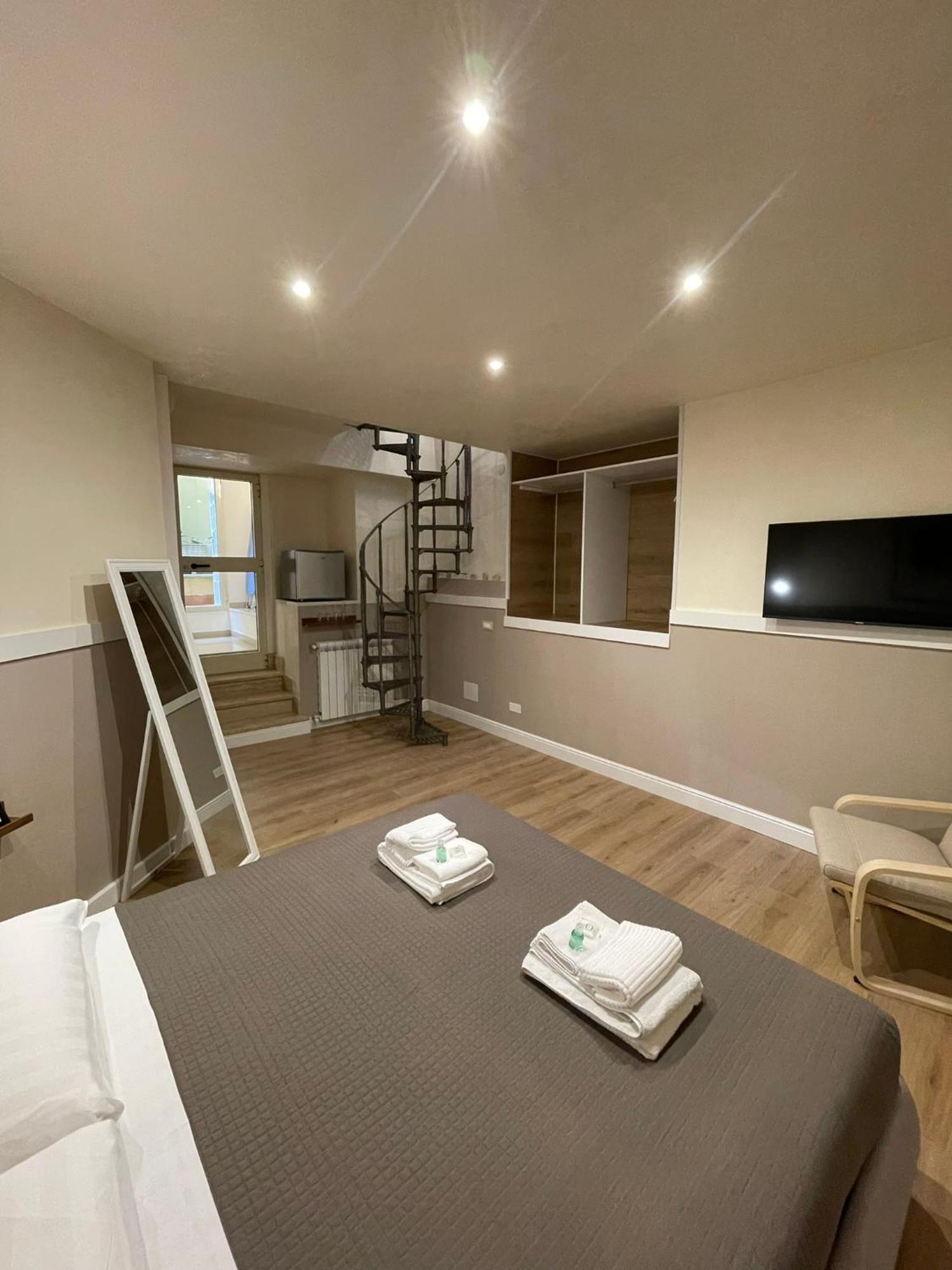 Apartment Elian In The Center Of #3 Colosseo Rom