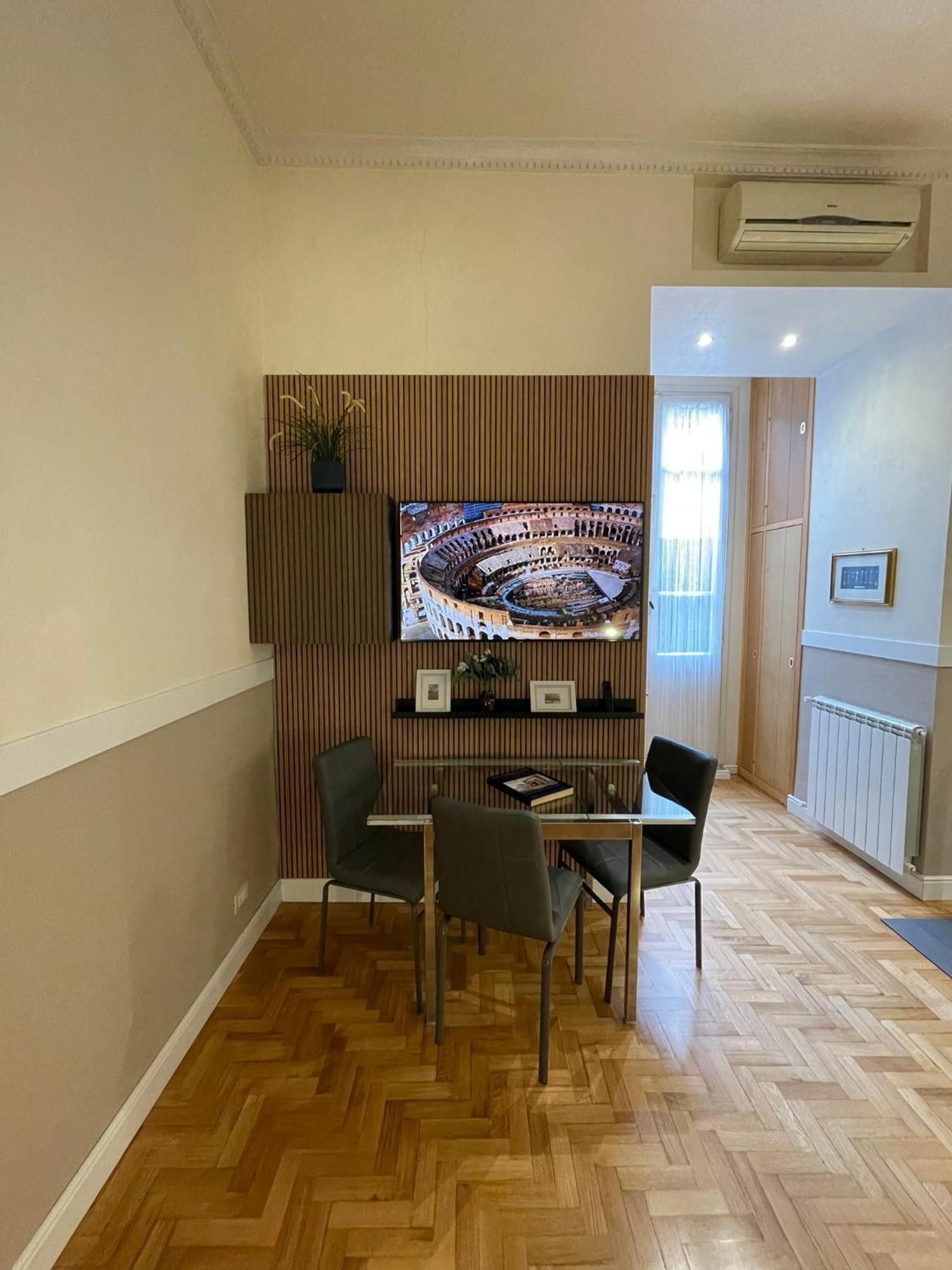 Elian In The Center Of #3 Colosseo Apartment *